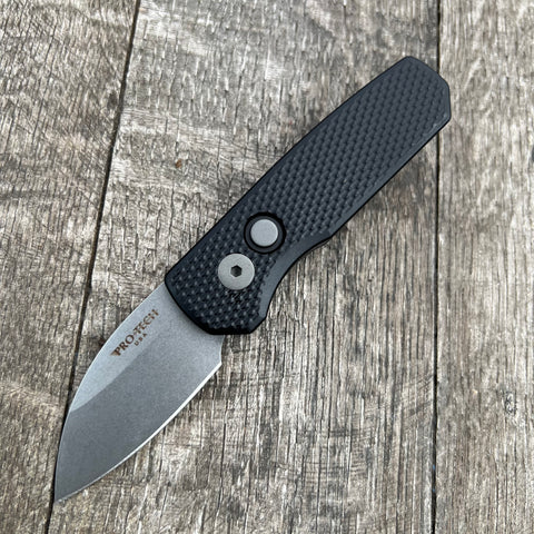Protech Runt 5 Wharncliffe Textured Black Handle R5305 (Magnucut)