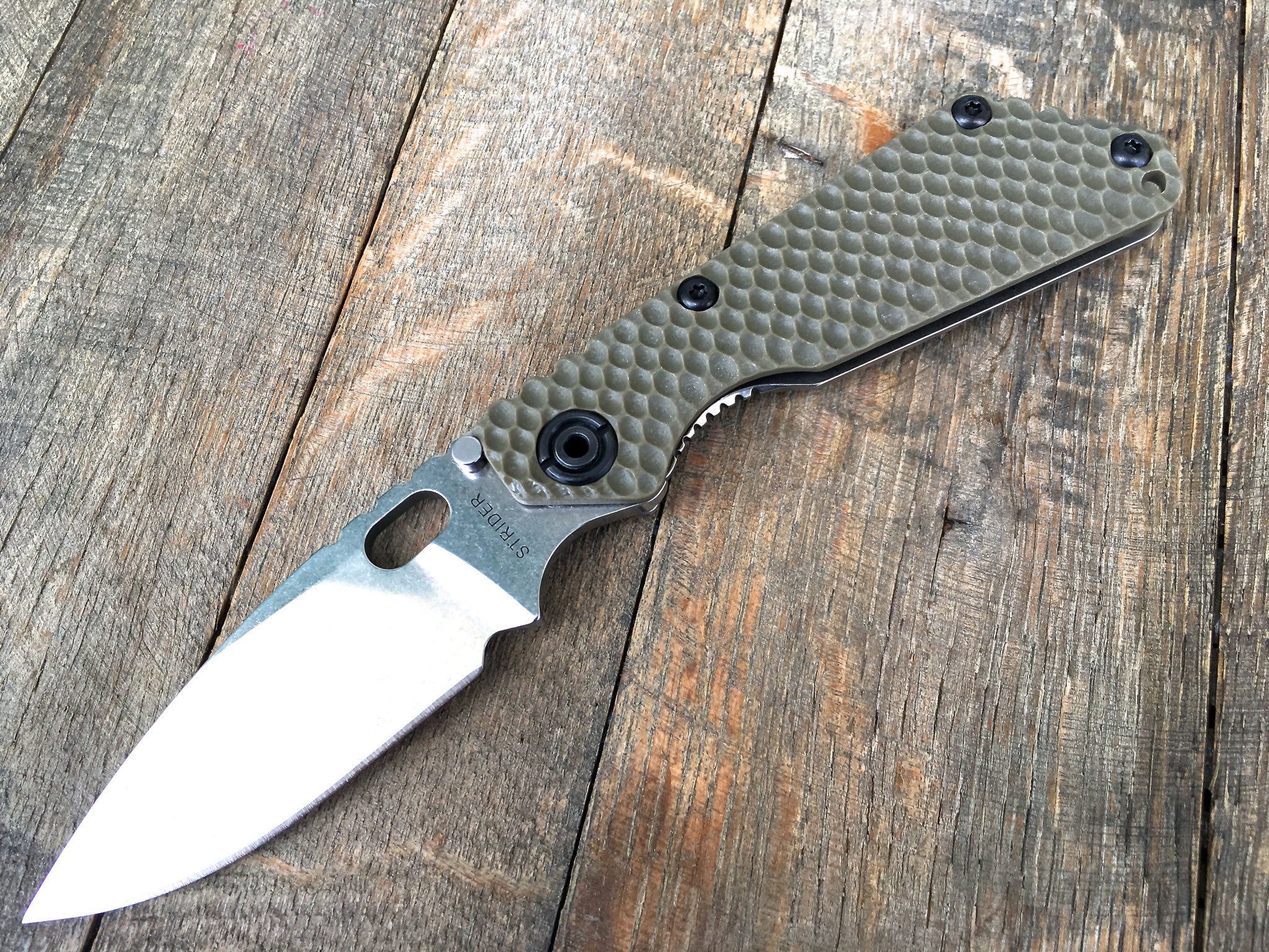 Strider SnG Green Gunner Grip Folder (3.5